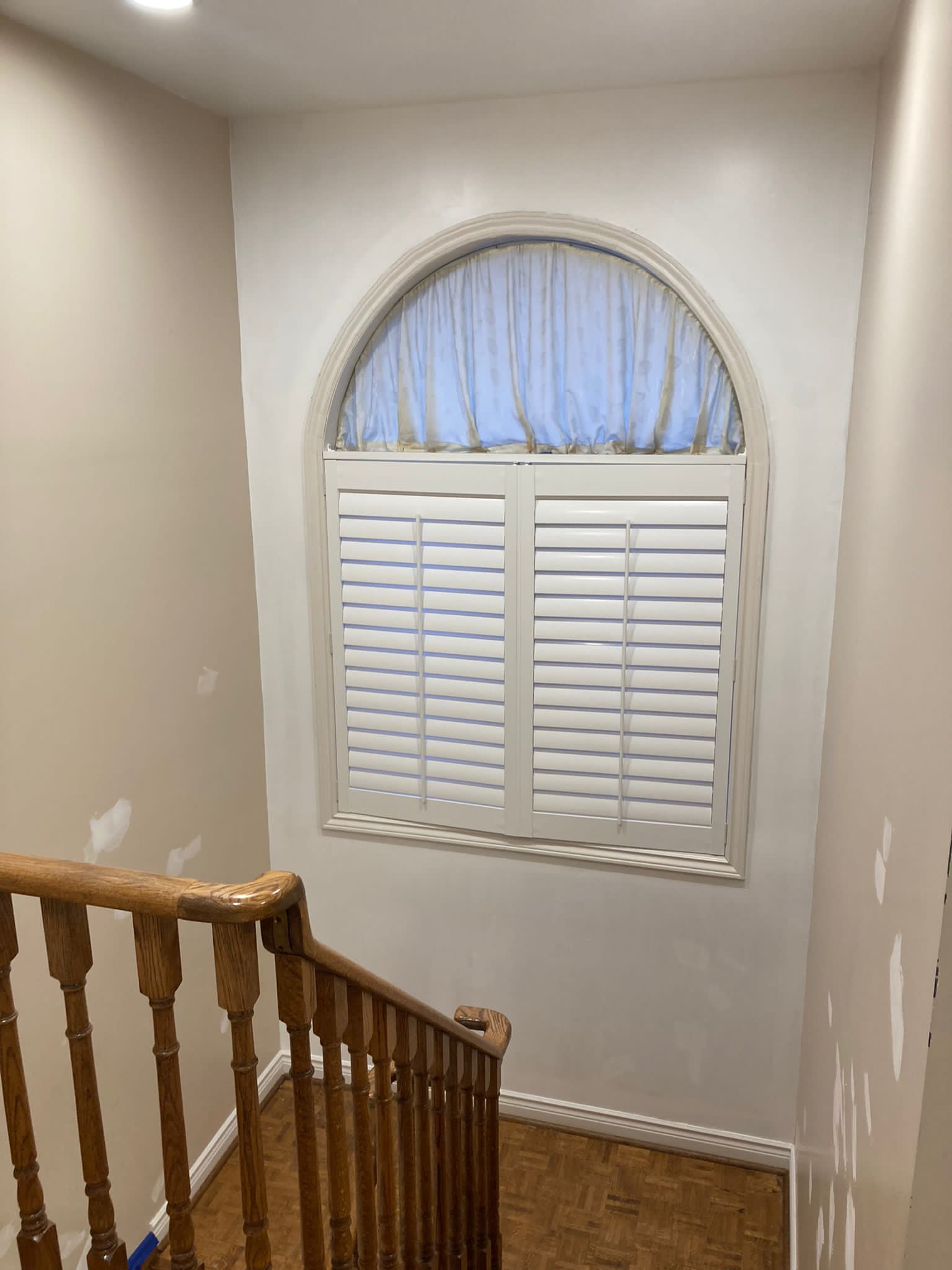 staircase walls before painting
