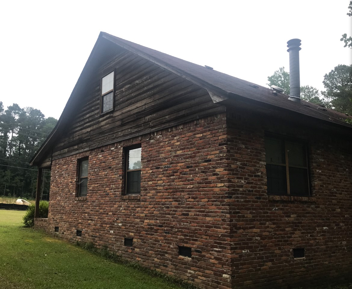 right side of house before certapro csra work and paint