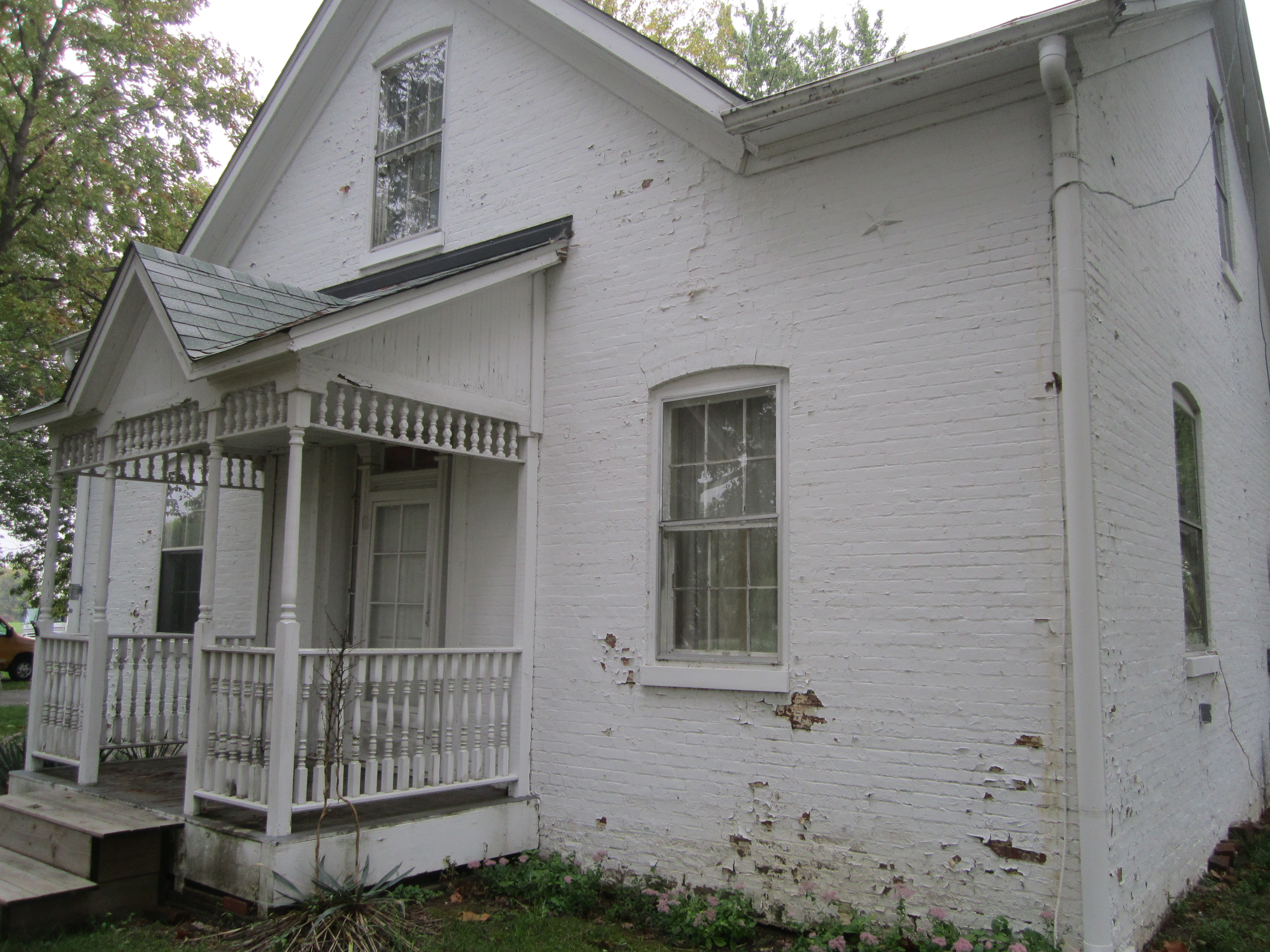 before painted brick home columbia il