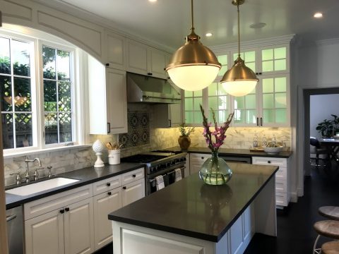 How to Transform Your Berkeley Home This Holiday Season With Interior ...