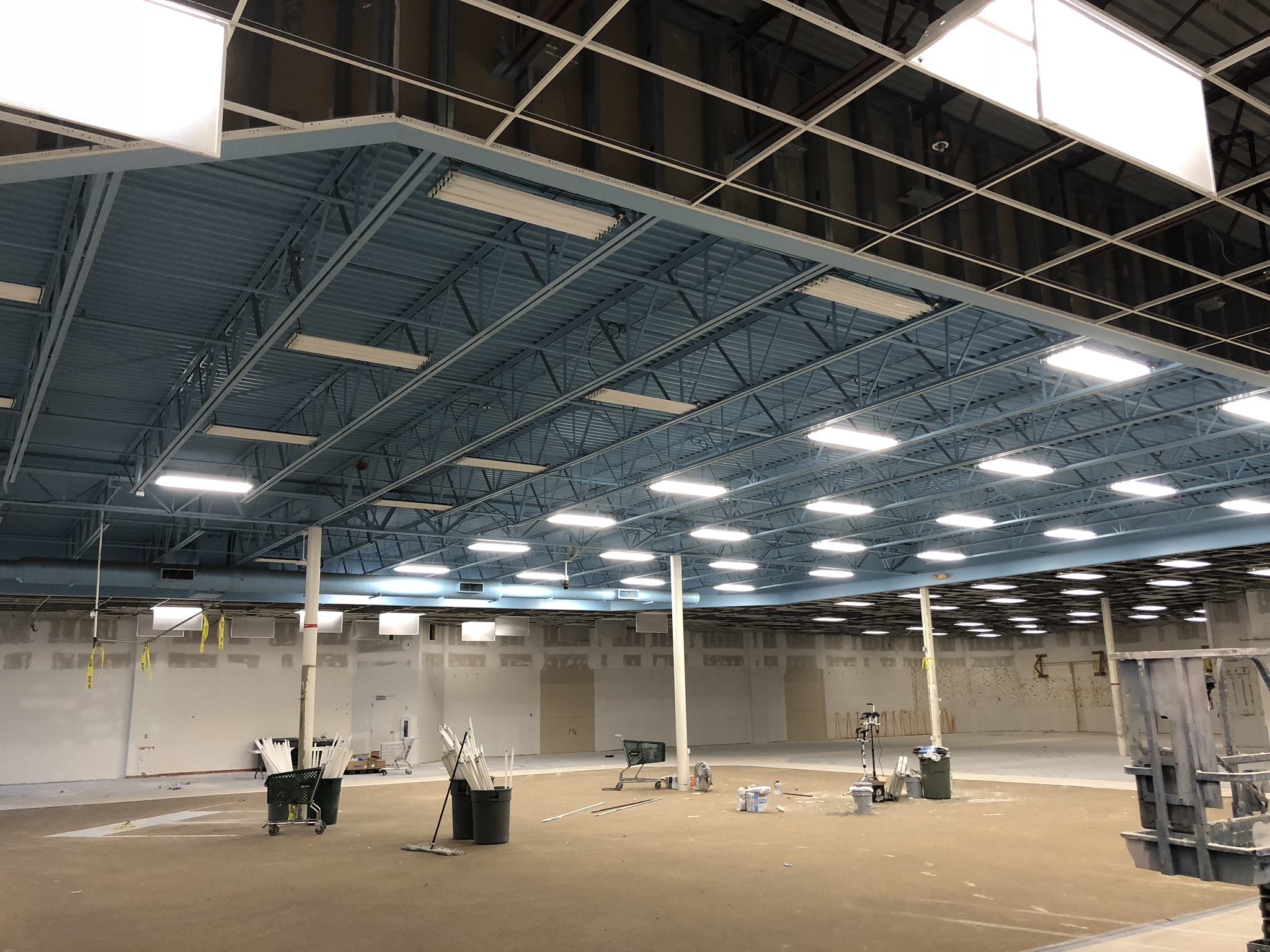 Commercial Retail Painting Project Before