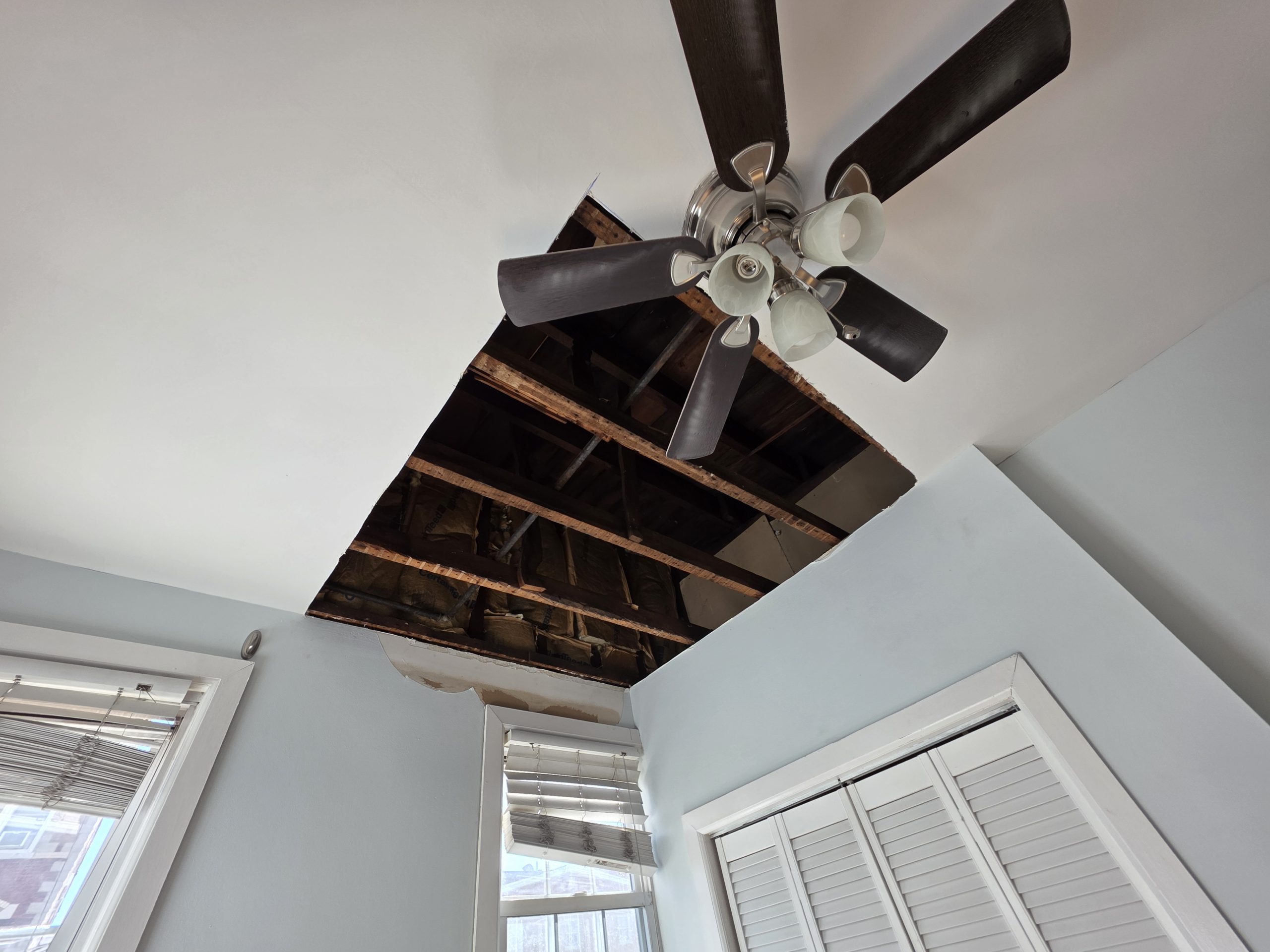 Bedroom drywall repair2