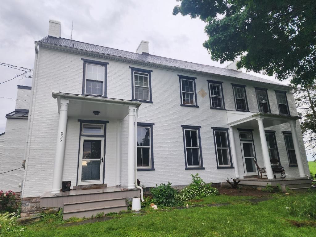 Farmhouse Before and After (part 1) After