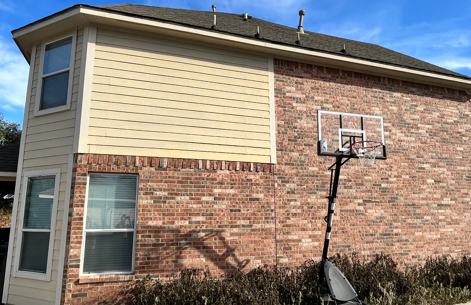 Brick Painting & Light Carpentry in New Braunfels, TX Before