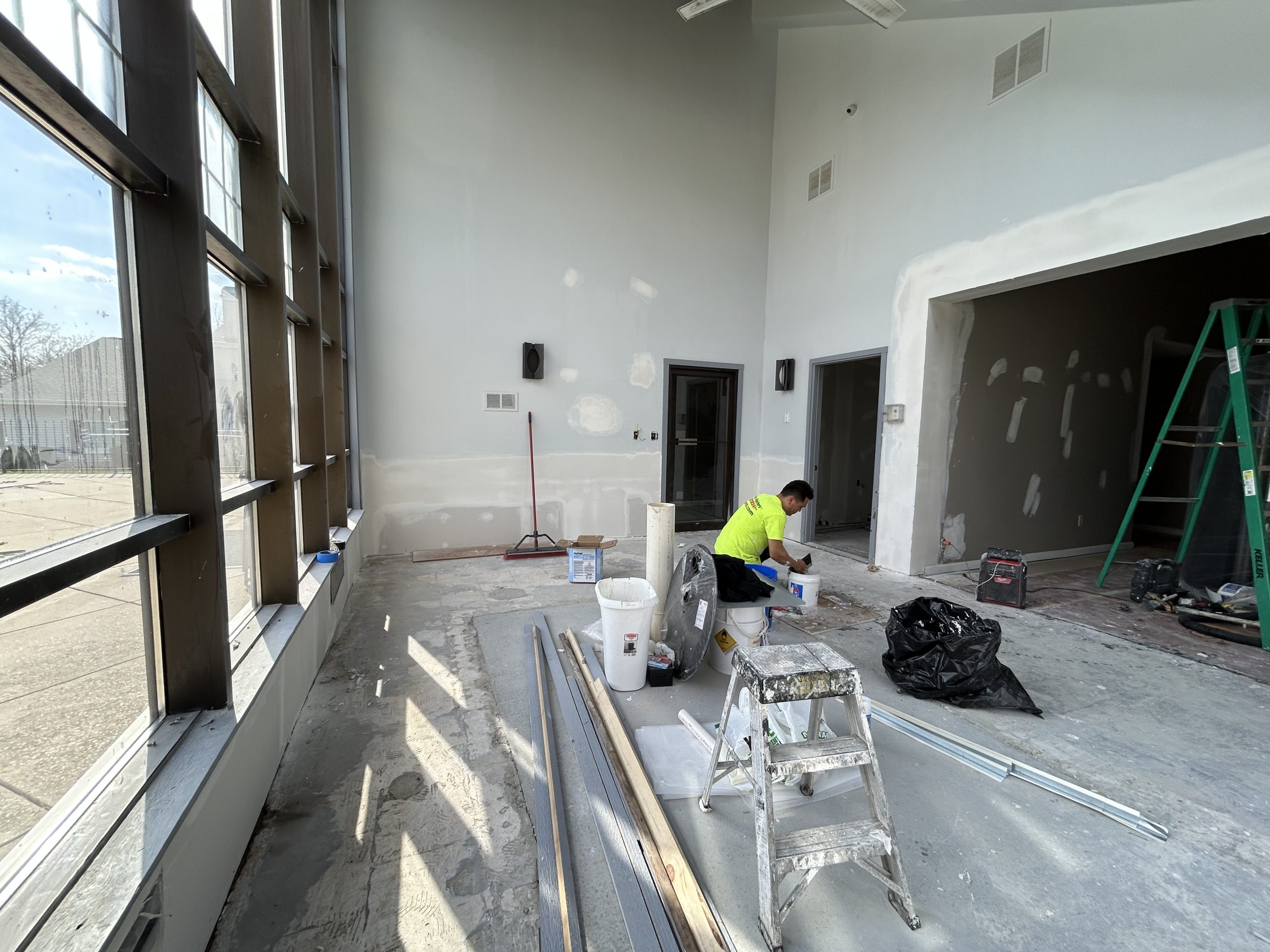 Paint can warning label