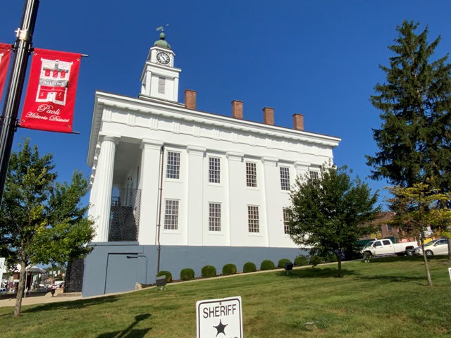 photo of repainted orange county courthouse in paoli indiana