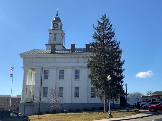 photo of the orange county courthouse in paoli indiana