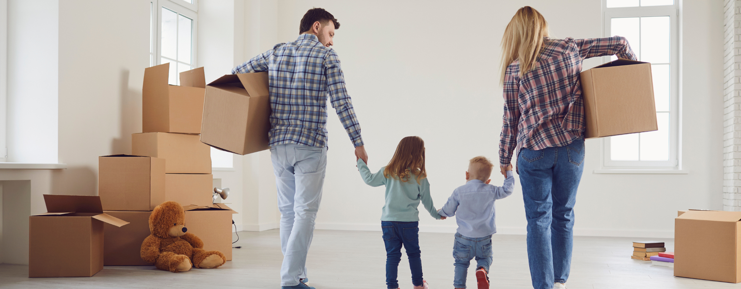 color swatches of dover white, benjamin moore, and snowbound