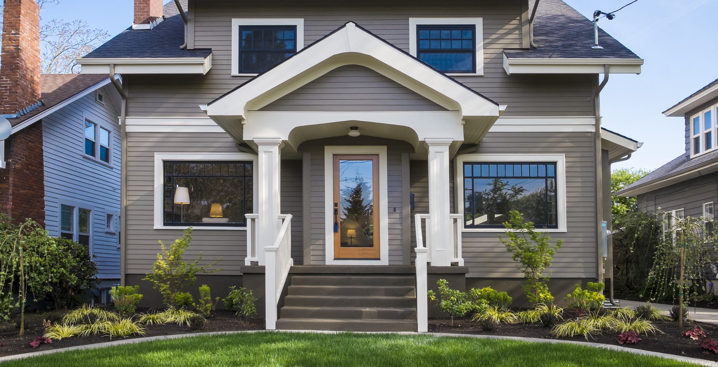 craftsman home in the midwest