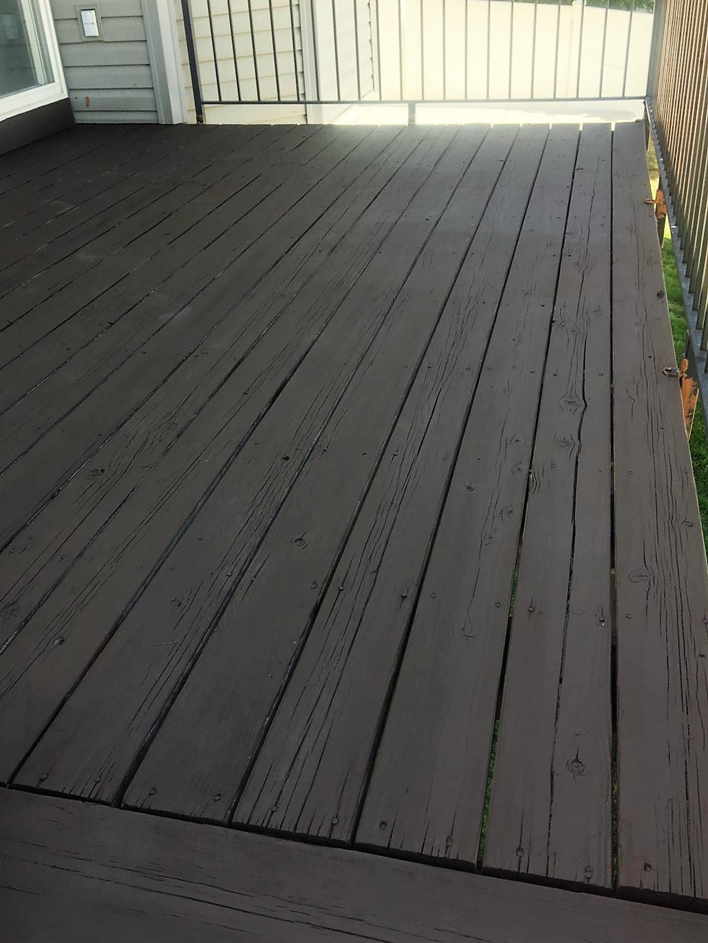 deck staining service