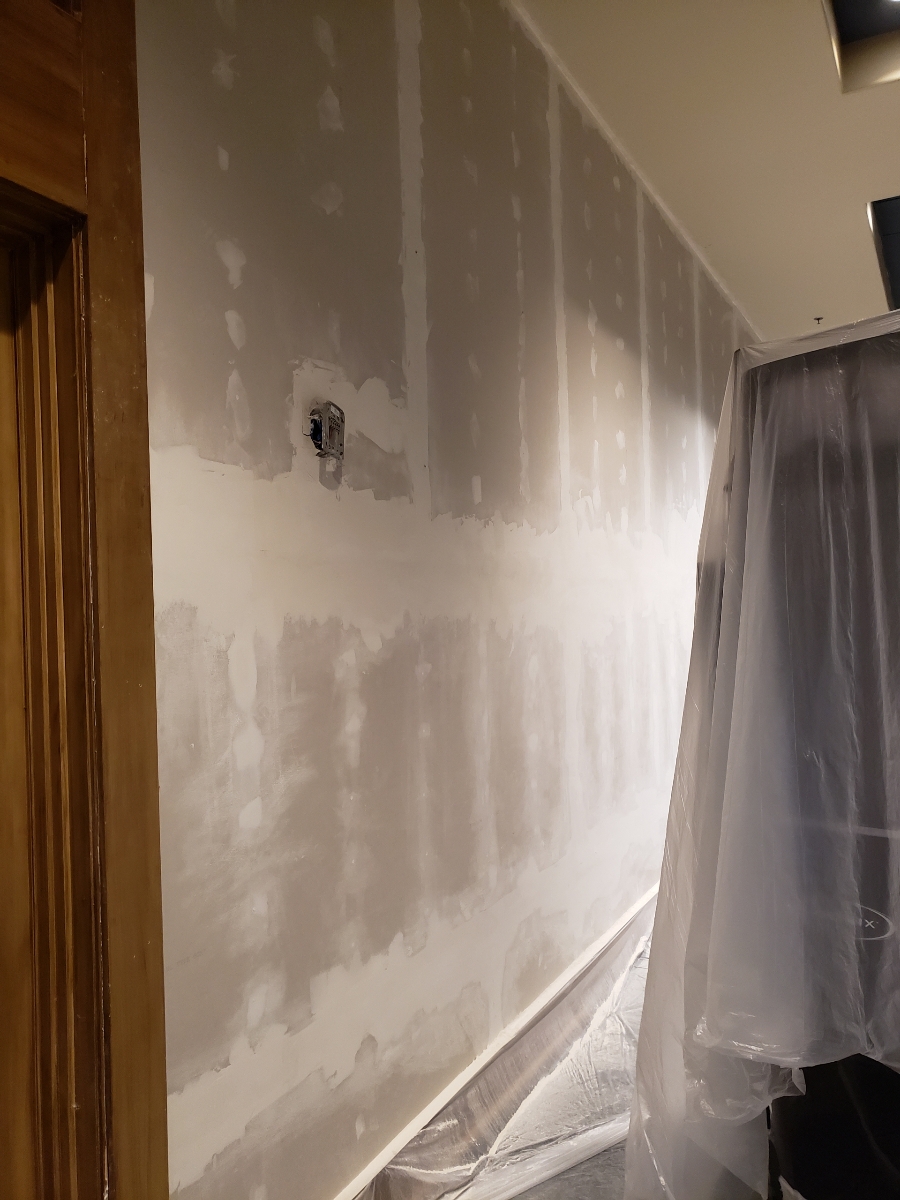 Sawmill Lake Club & Fitness Center before painting