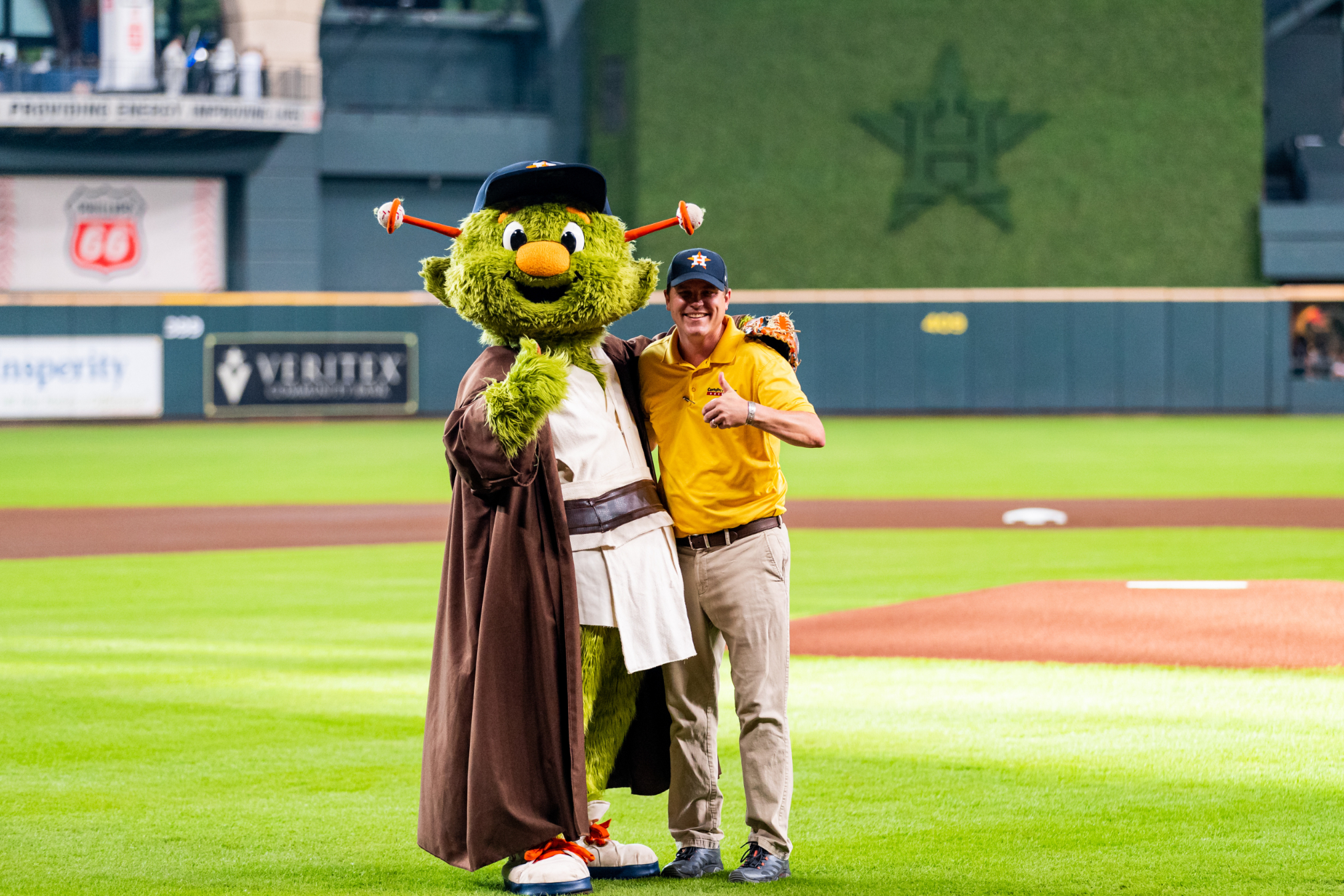 Mark Potts with Astros mascot