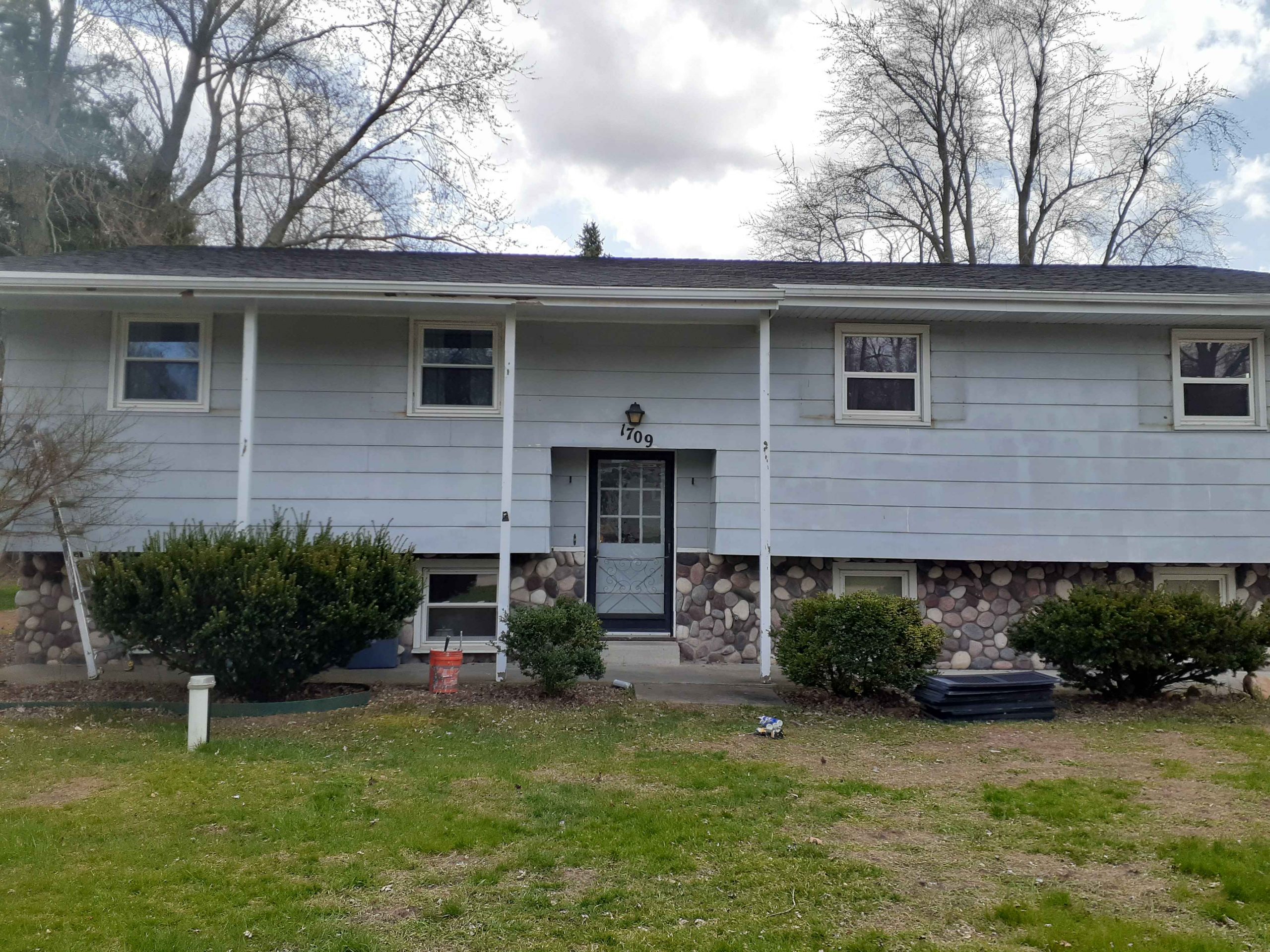 Home – Exterior Before