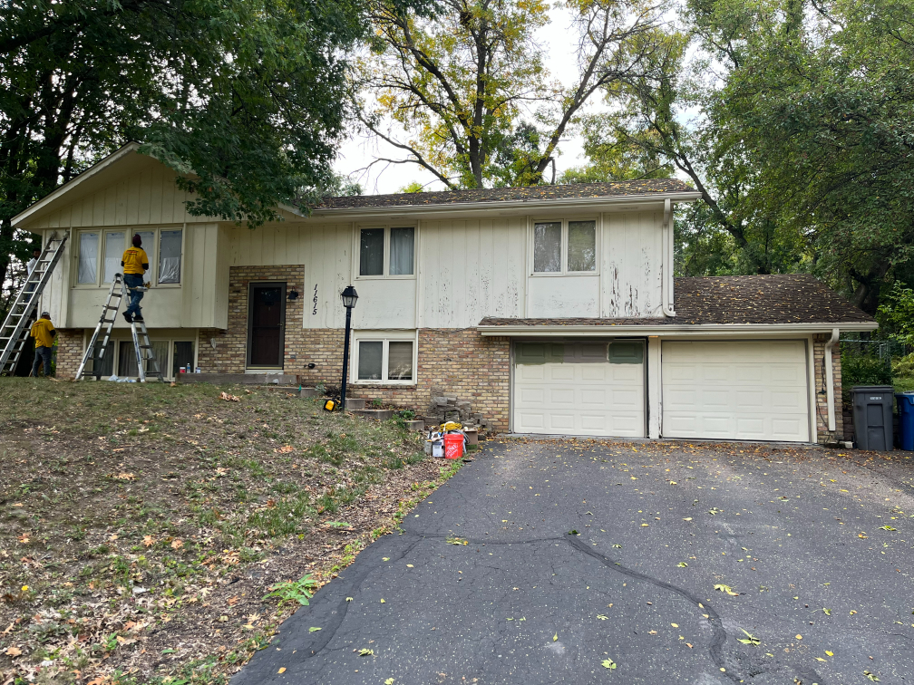 Home in Plymouth, MN prior to being painted