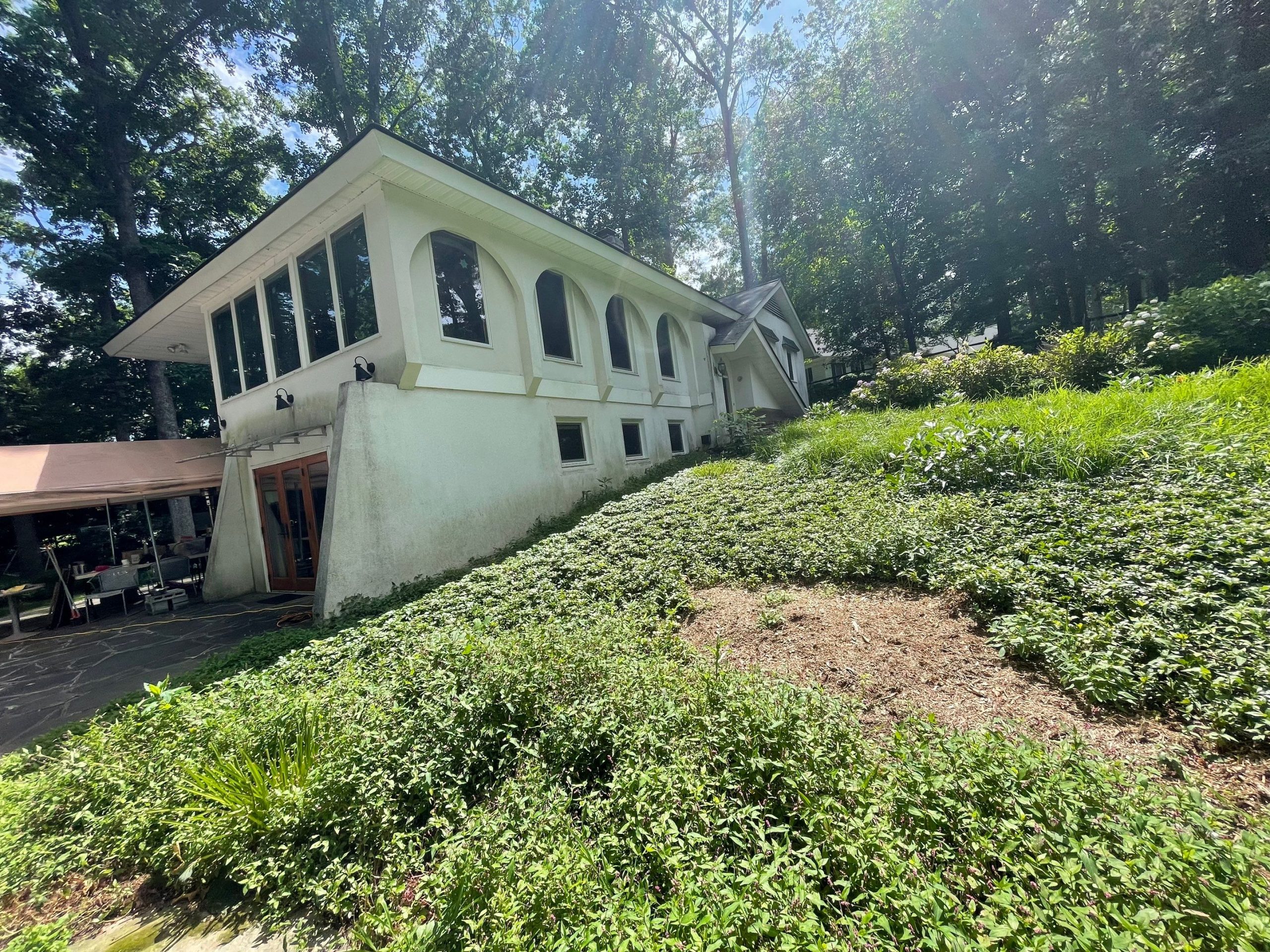 Exterior Stucco Painting and Powerwash Before