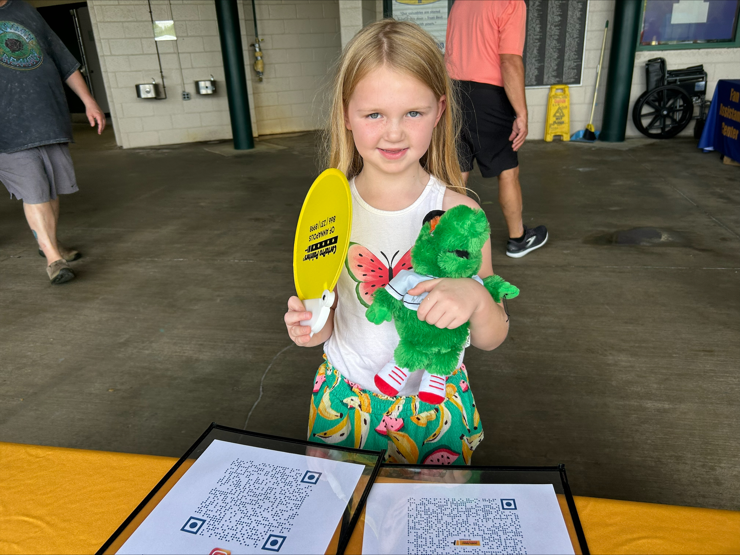 Baysox fan with hand fan and louie plush