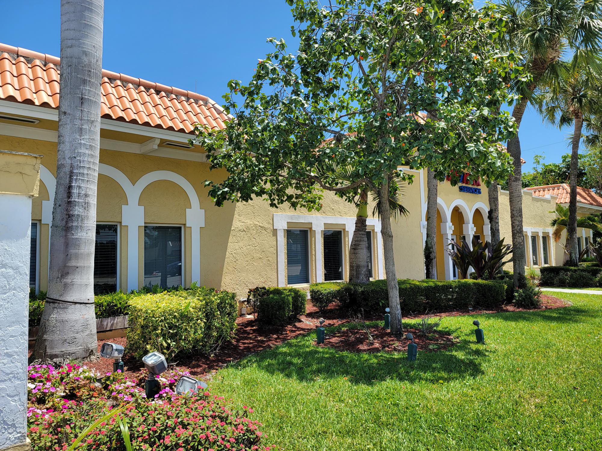 Commercial Exterior | Remax Services Before