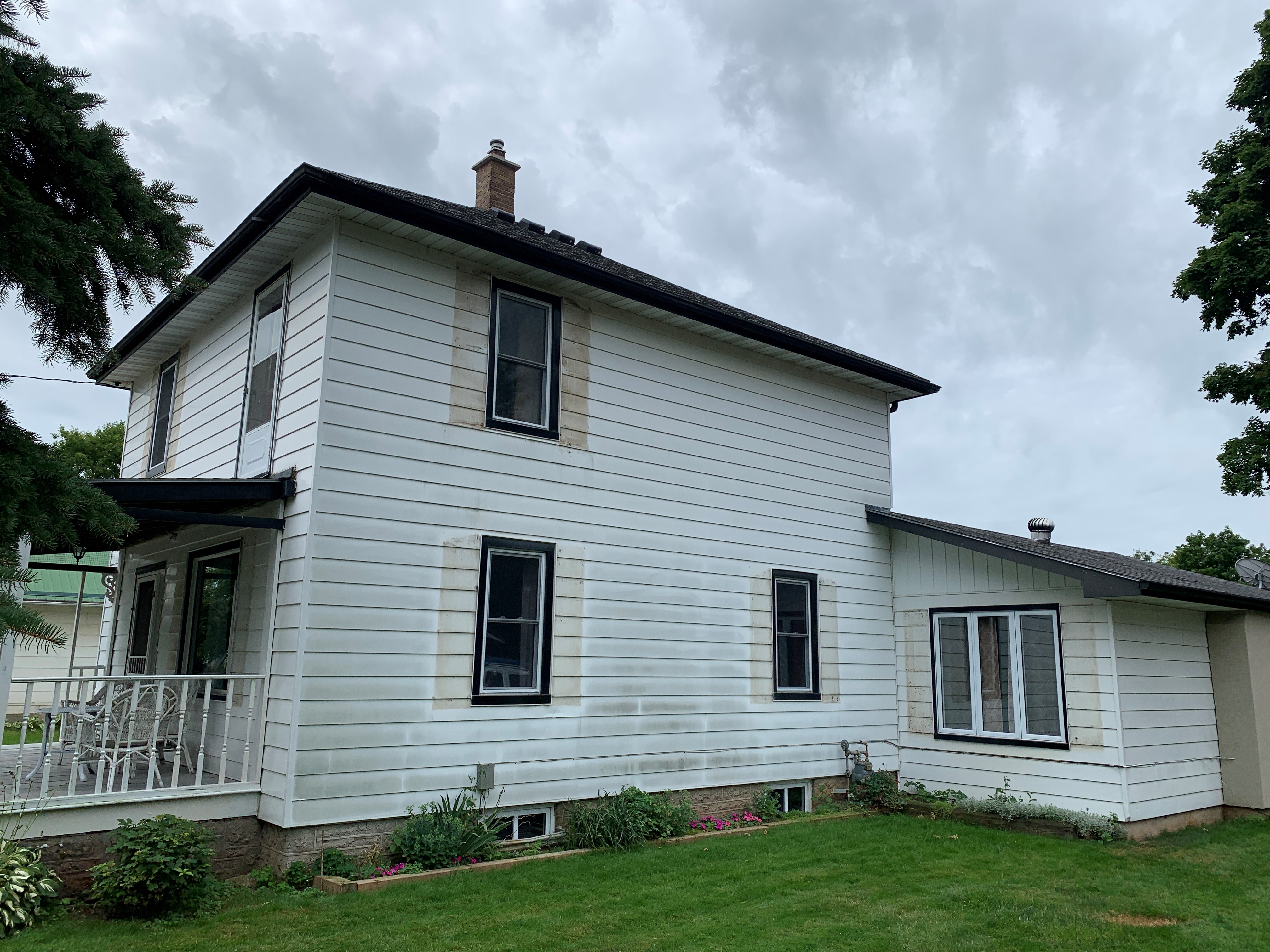 Exterior Aluminum Siding Painting Before