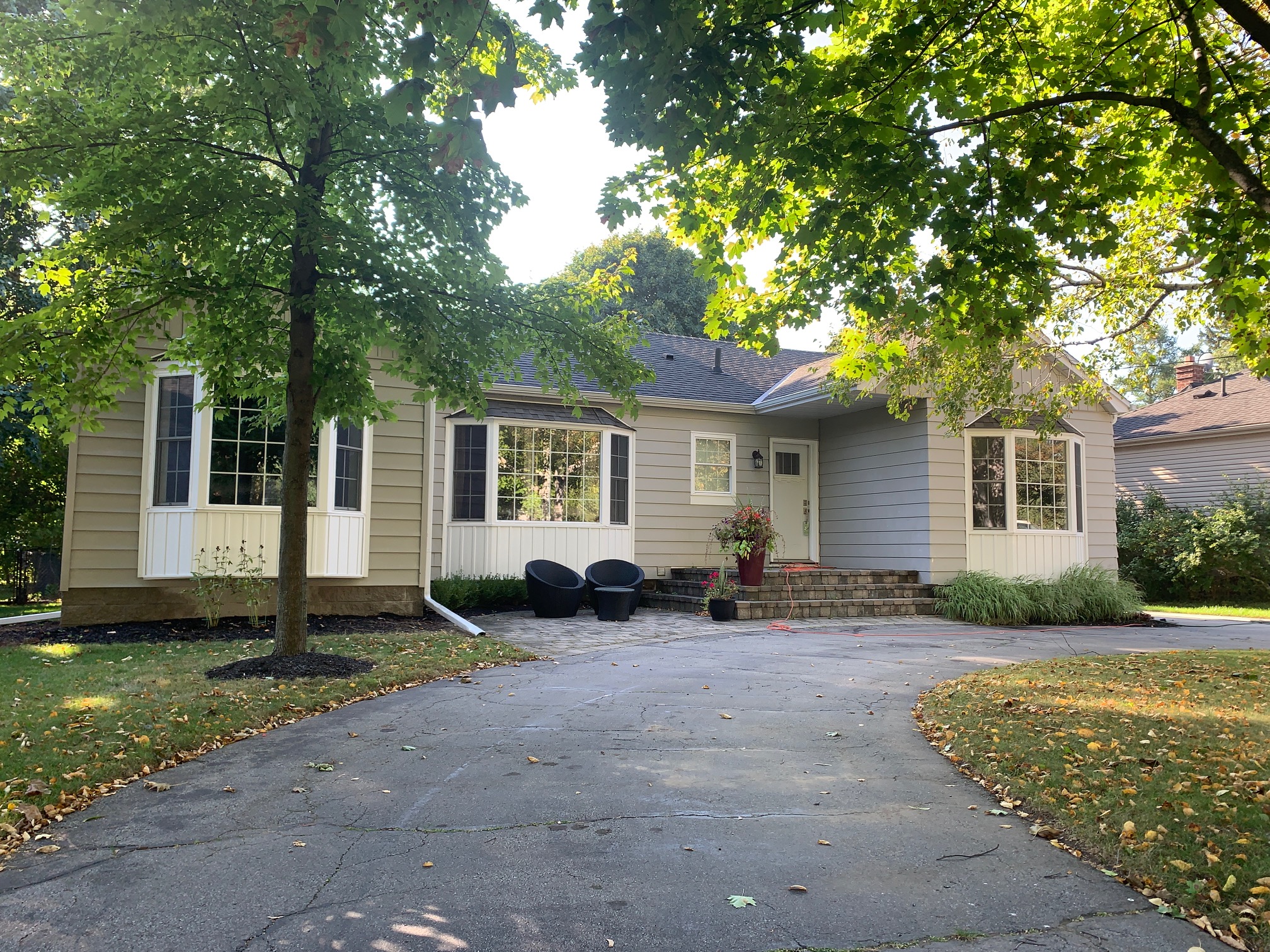 Exterior Painting in Waterdown Before