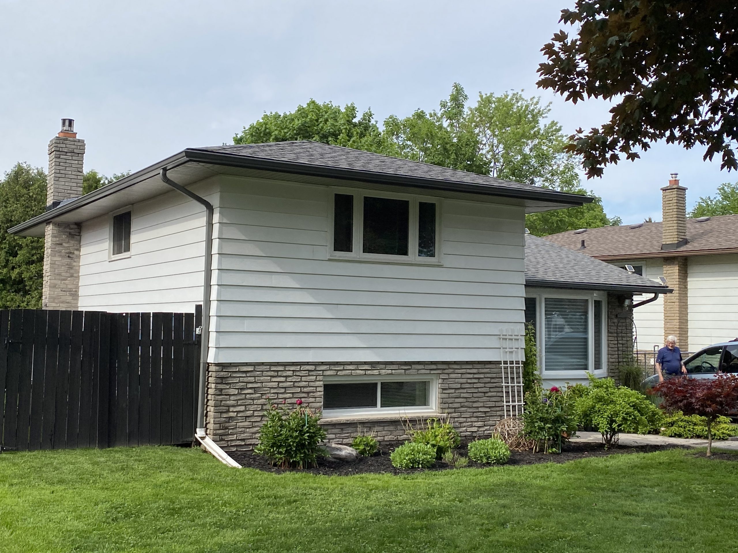 Aluminum and Vinyl Siding Painting Before