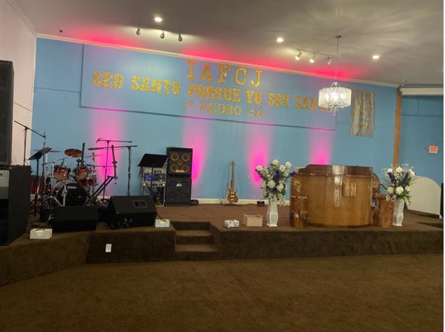 Iglesia Apostolica De La Fe En CristoJesus community center two tone painting scheme by local germantown painters