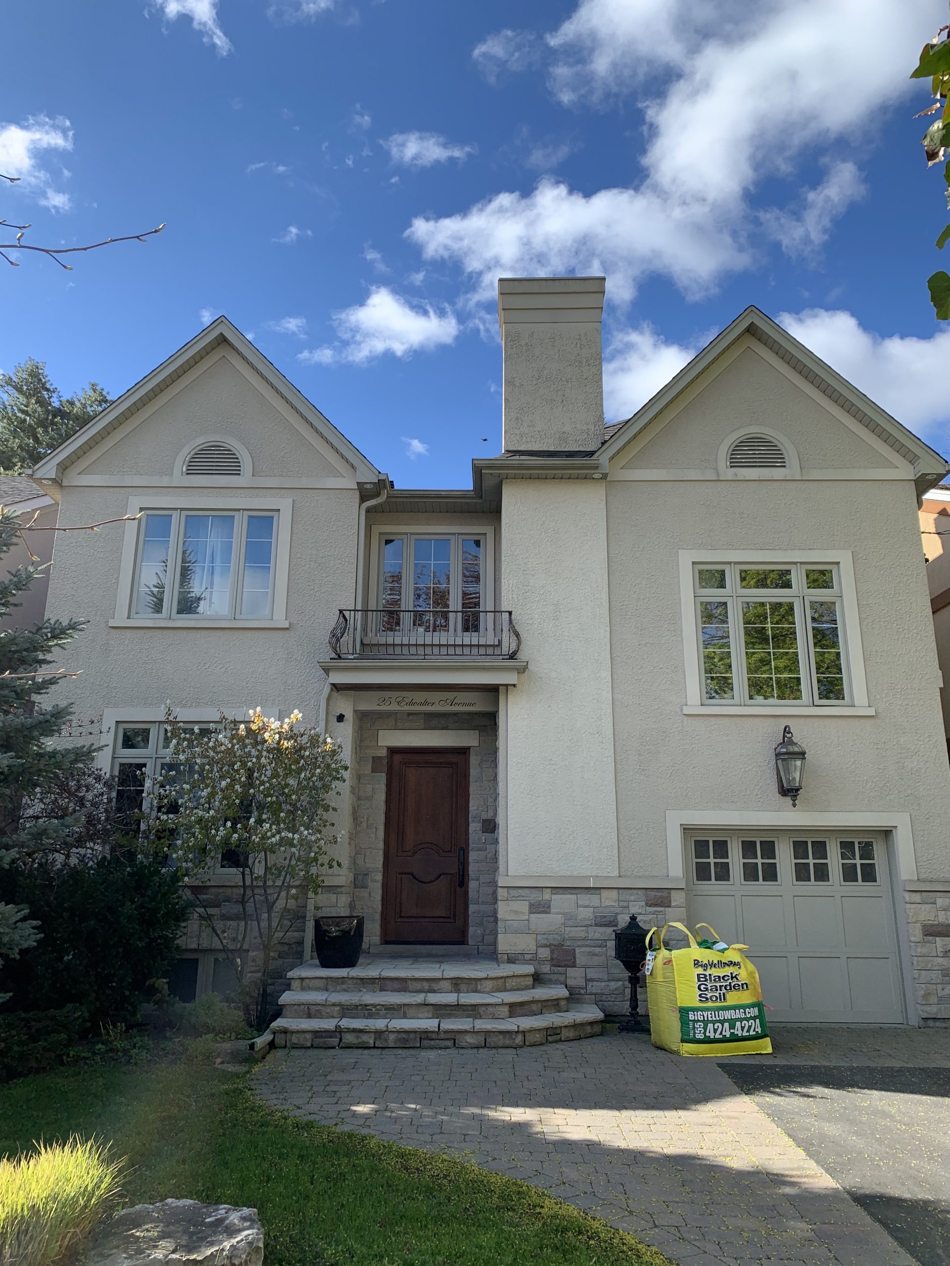 Sunnylea exterior painting before