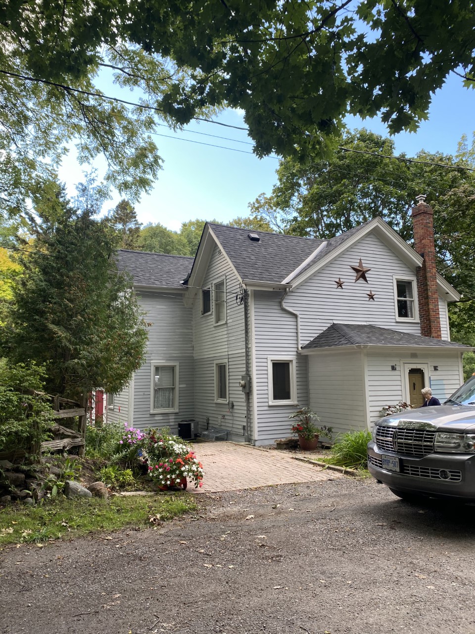 Exterior Painting in Oshawa Before