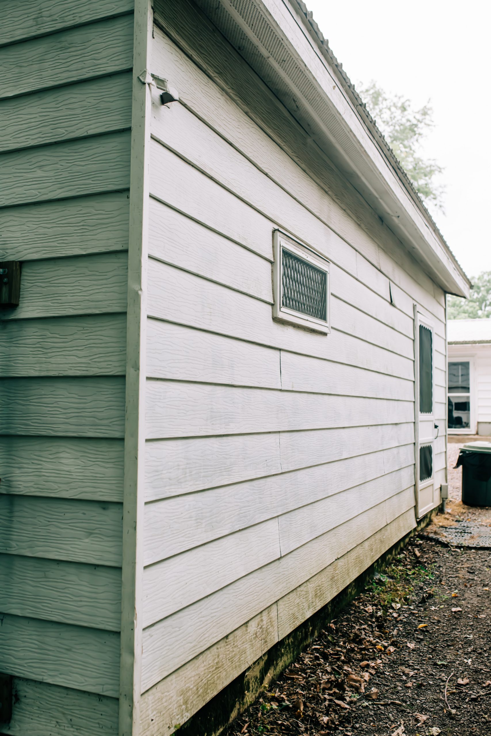 Spring City, PA – Exterior Painting & Siding Repair Before