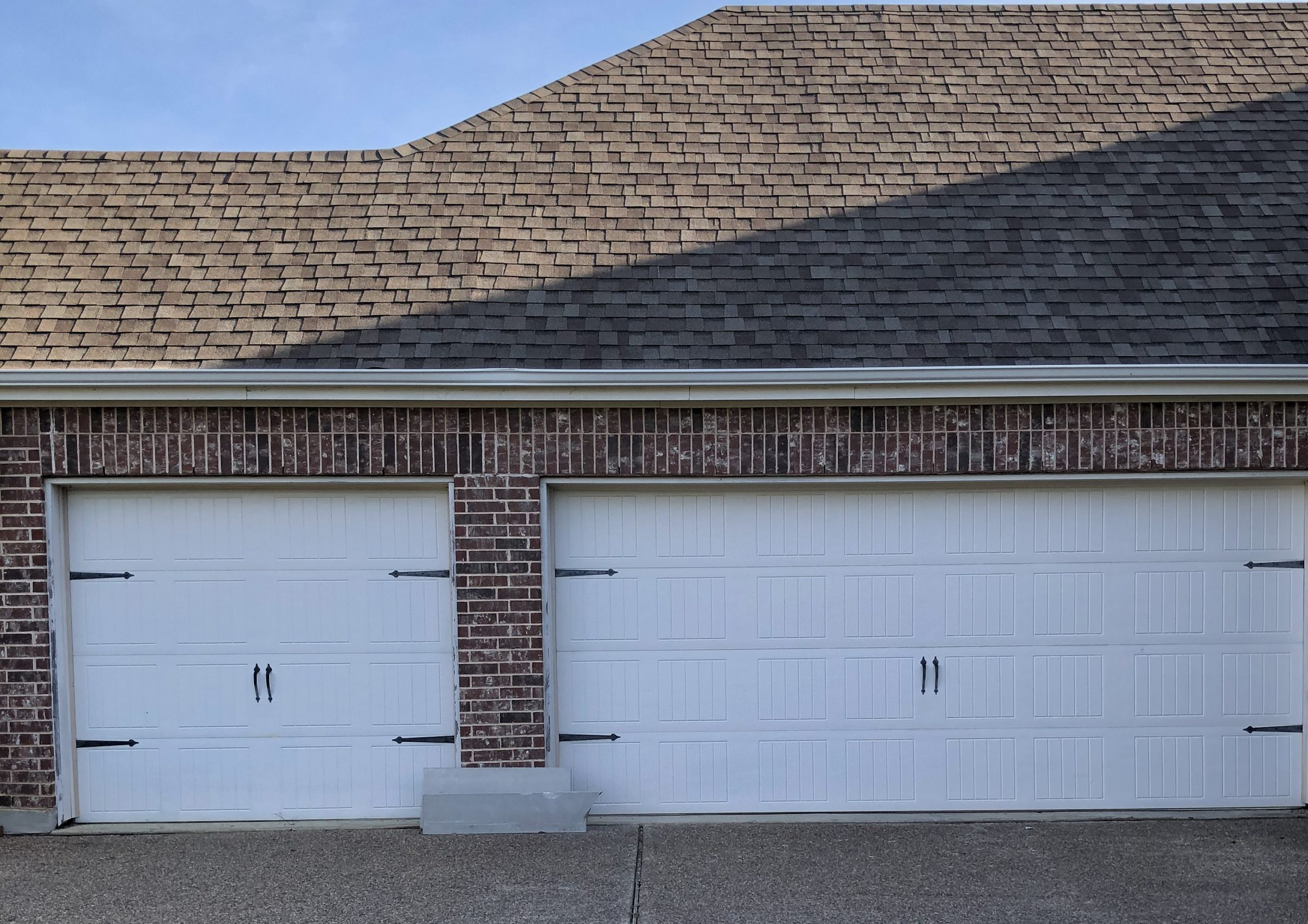 Home Garage Doors Painting Denton, TX Before