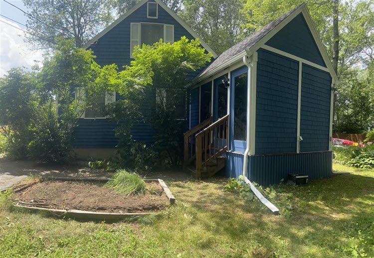 repainted exterior of home in wells, maine