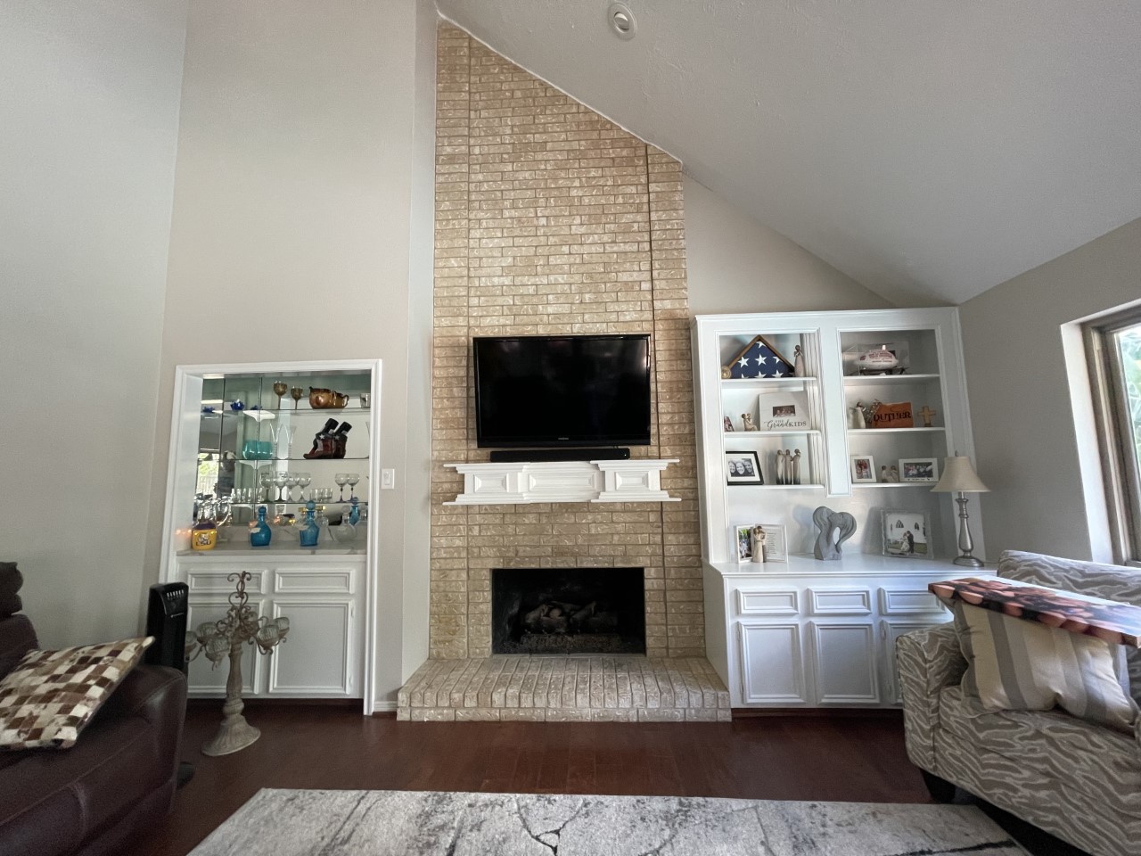 brick interior before whitewashing