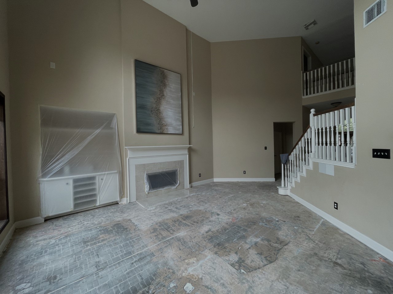 living room before painting