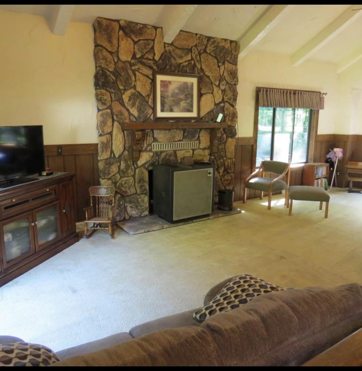living room before paint job
