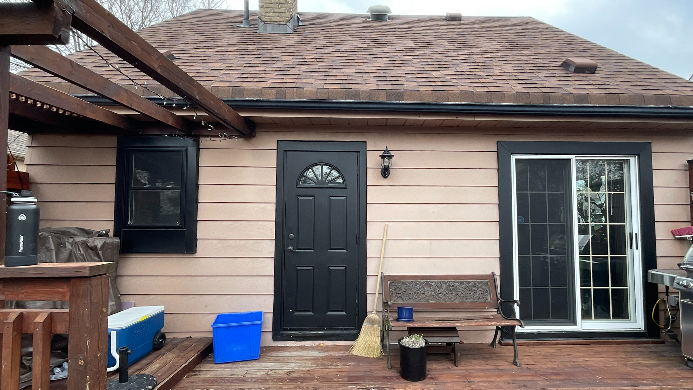 Single Story Exterior in Scarborough, Ontario Before