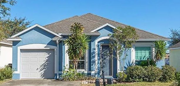 Exterior Painting in Davenport Before