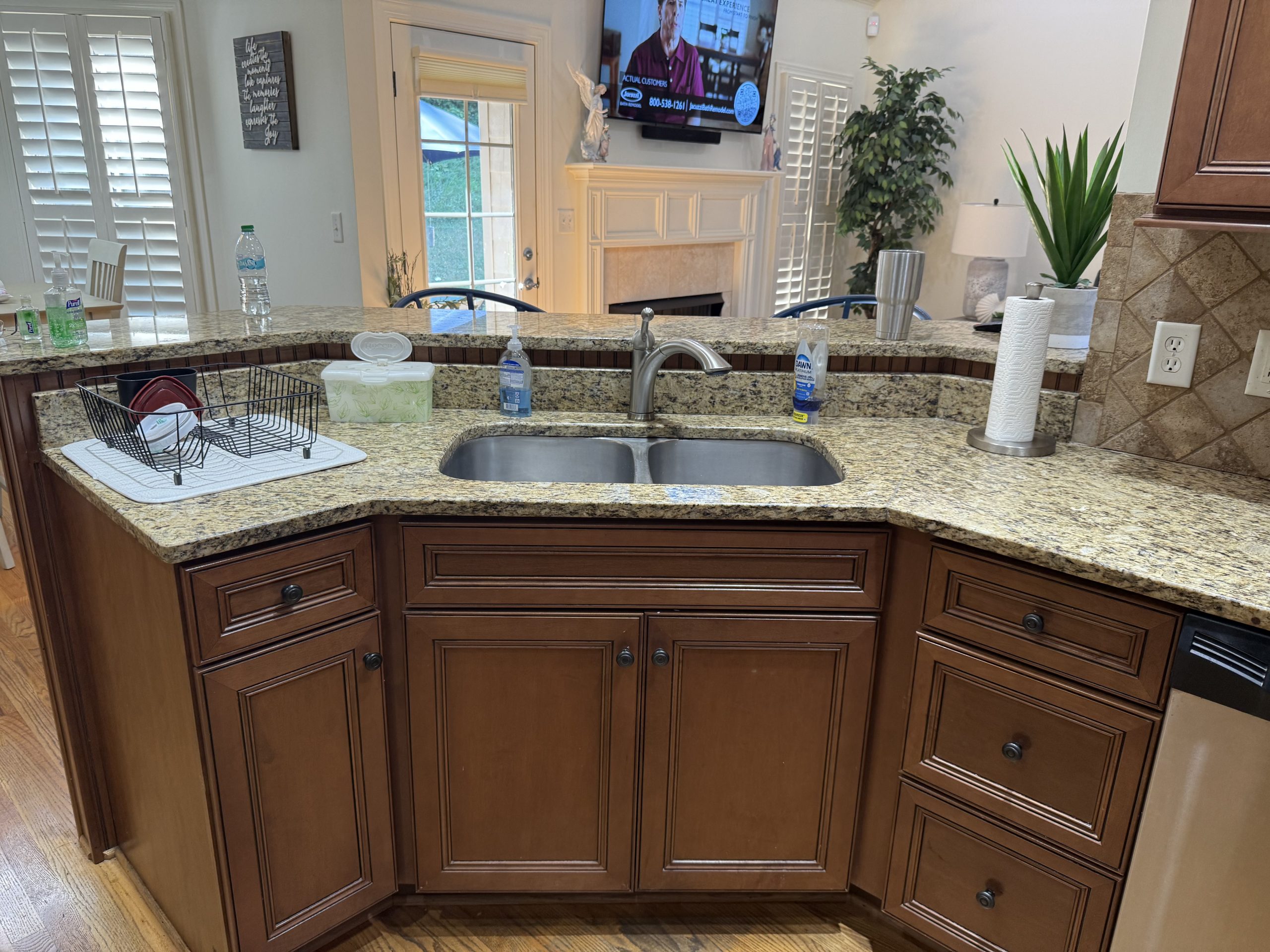 Leeds Cabinet Painting Before & After Before