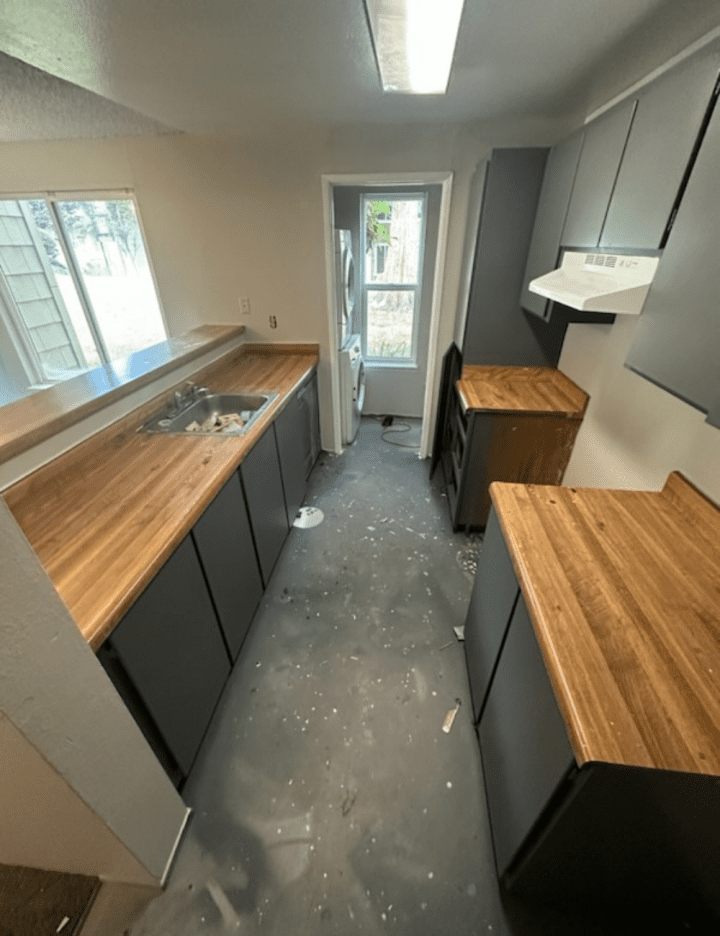 Kitchen Counter Before Resurfacing Olympia