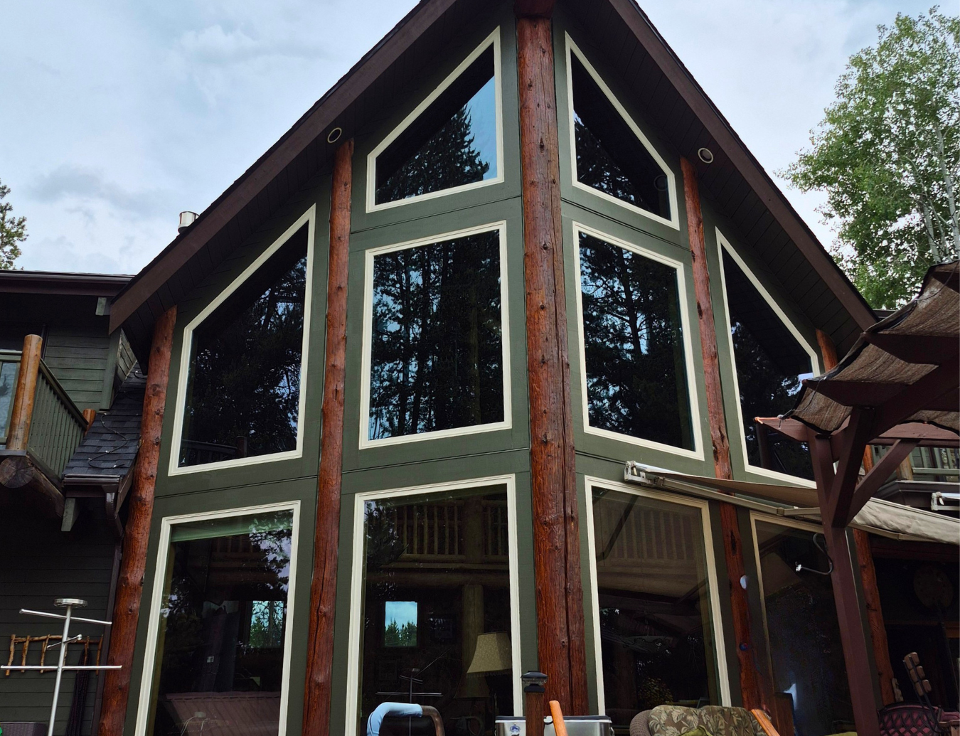 repainted home exterior in la pine width=