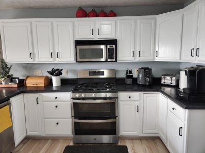 white kitchen cabinets