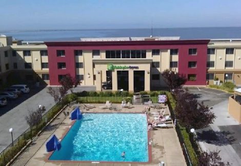 Holiday Inn Express