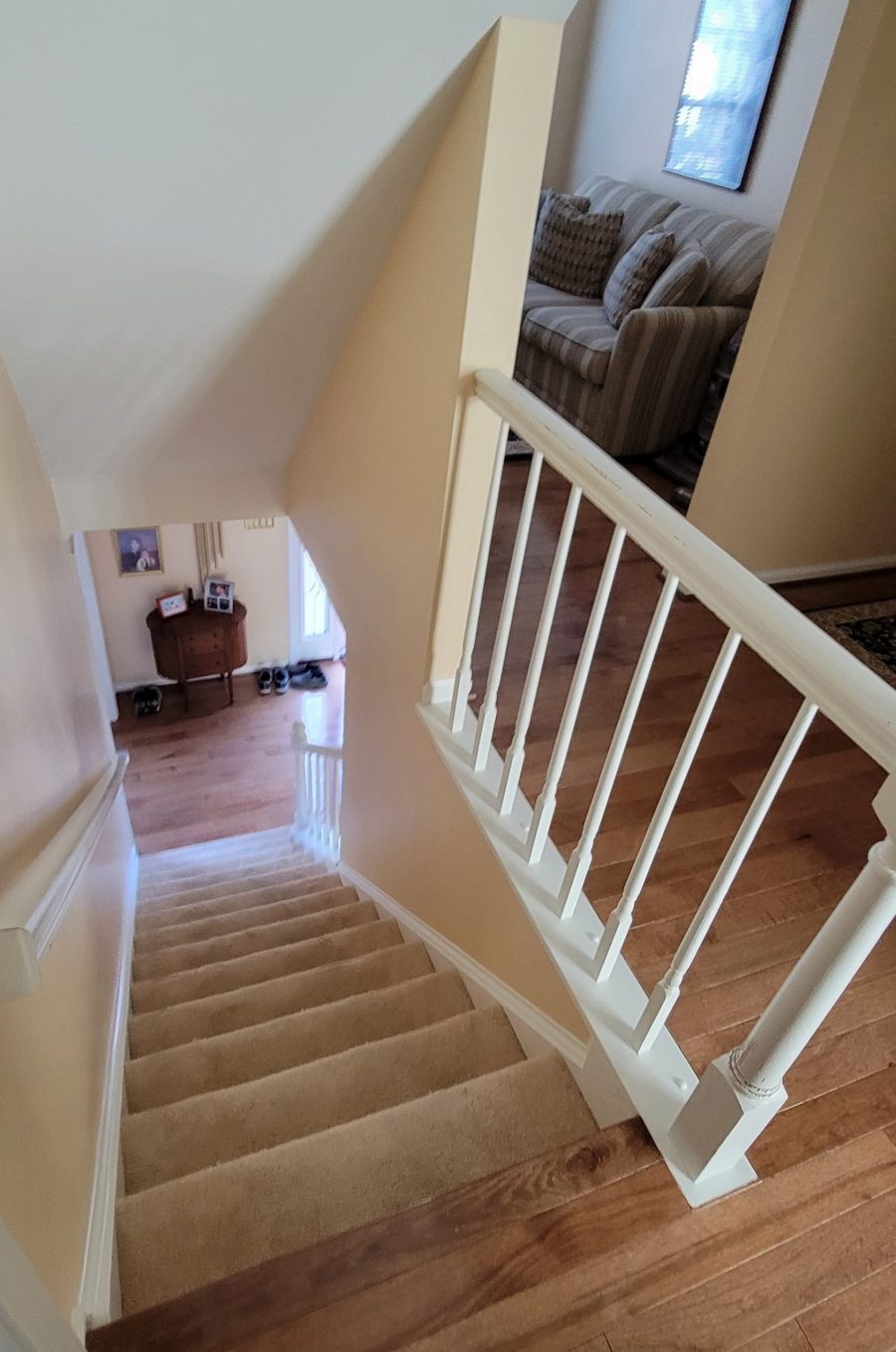 home stairway before painting Preview Image 10