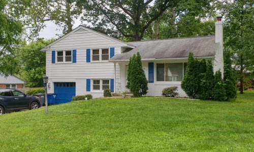 Blue and White Virginia Home