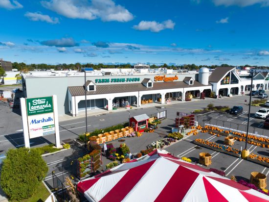 shopping plaza