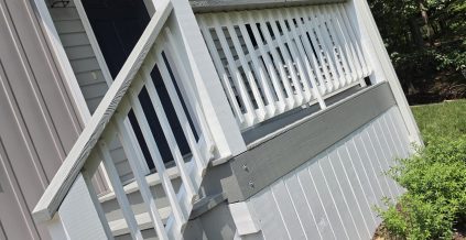 Two-Tone Deck Staining Project