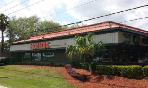 Hooters Restaurant
