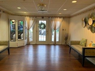 Jukebox Room Before