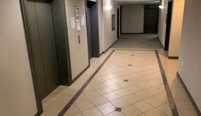 550 Talbot Door Hallway