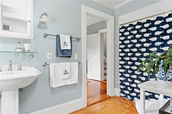 Bathroom Painting