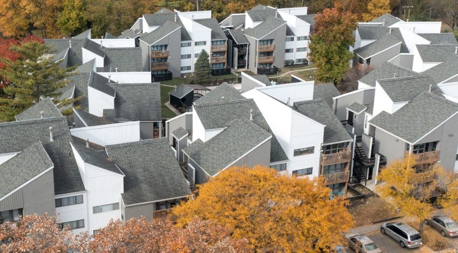 Bexley Village Exterior Apartment Painting Preview Image 4