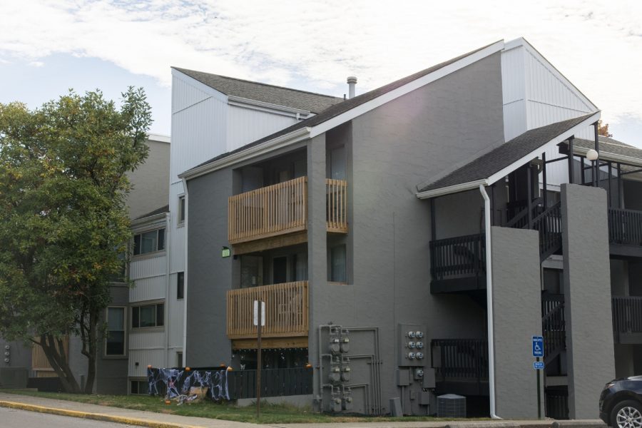 Bexley Village Exterior Apartment Painting Preview Image 2